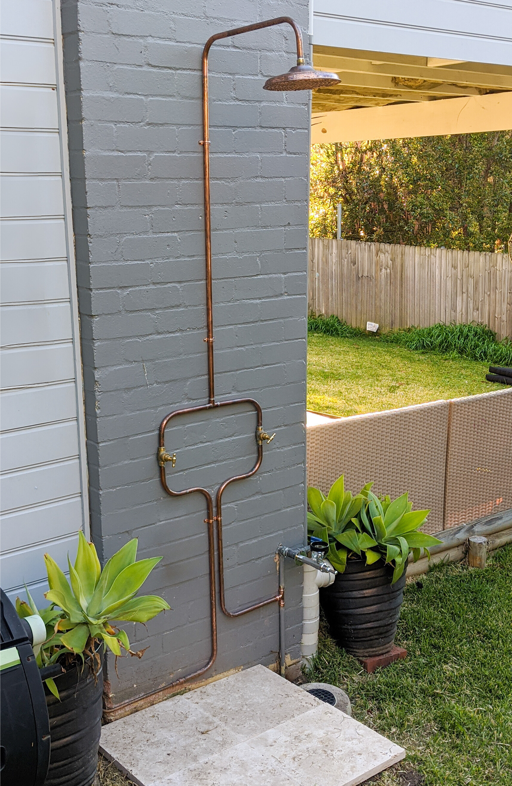 Outdoor shower in Mona Vale